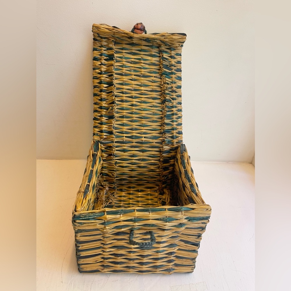 Vintage Handmade Storage Container - Picture 4 of 10